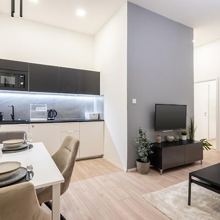Kl31 - Urban Escape - Prime Location - Klauzal Square By Bqa Appartement Boedapest Buitenkant foto