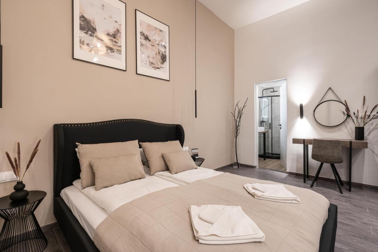 Kl31 - Urban Escape - Prime Location - Klauzal Square By Bqa Appartement Boedapest Buitenkant foto