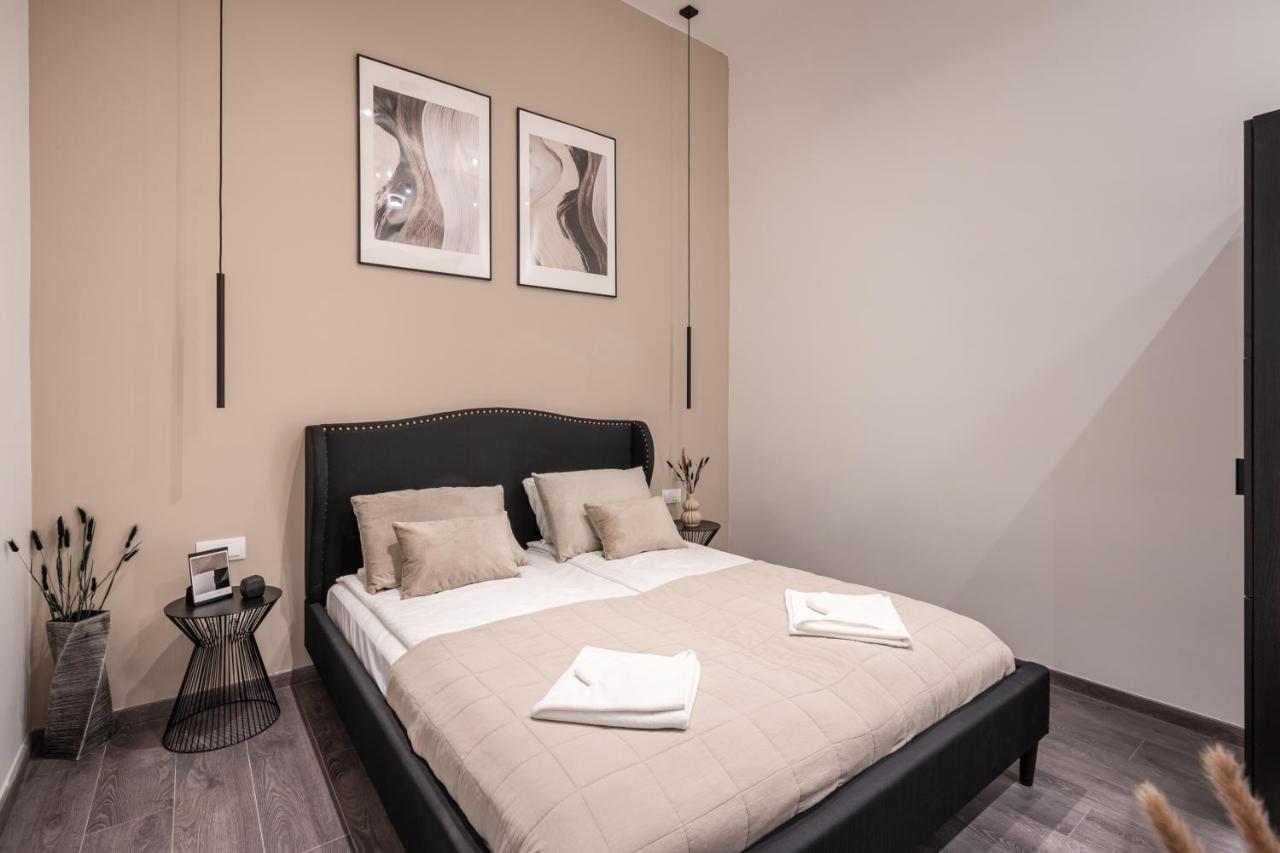 Kl31 - Urban Escape - Prime Location - Klauzal Square By Bqa Appartement Boedapest Kamer foto