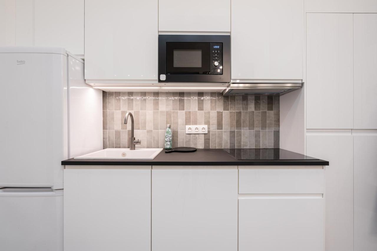 Kl31 - Urban Escape - Prime Location - Klauzal Square By Bqa Appartement Boedapest Buitenkant foto