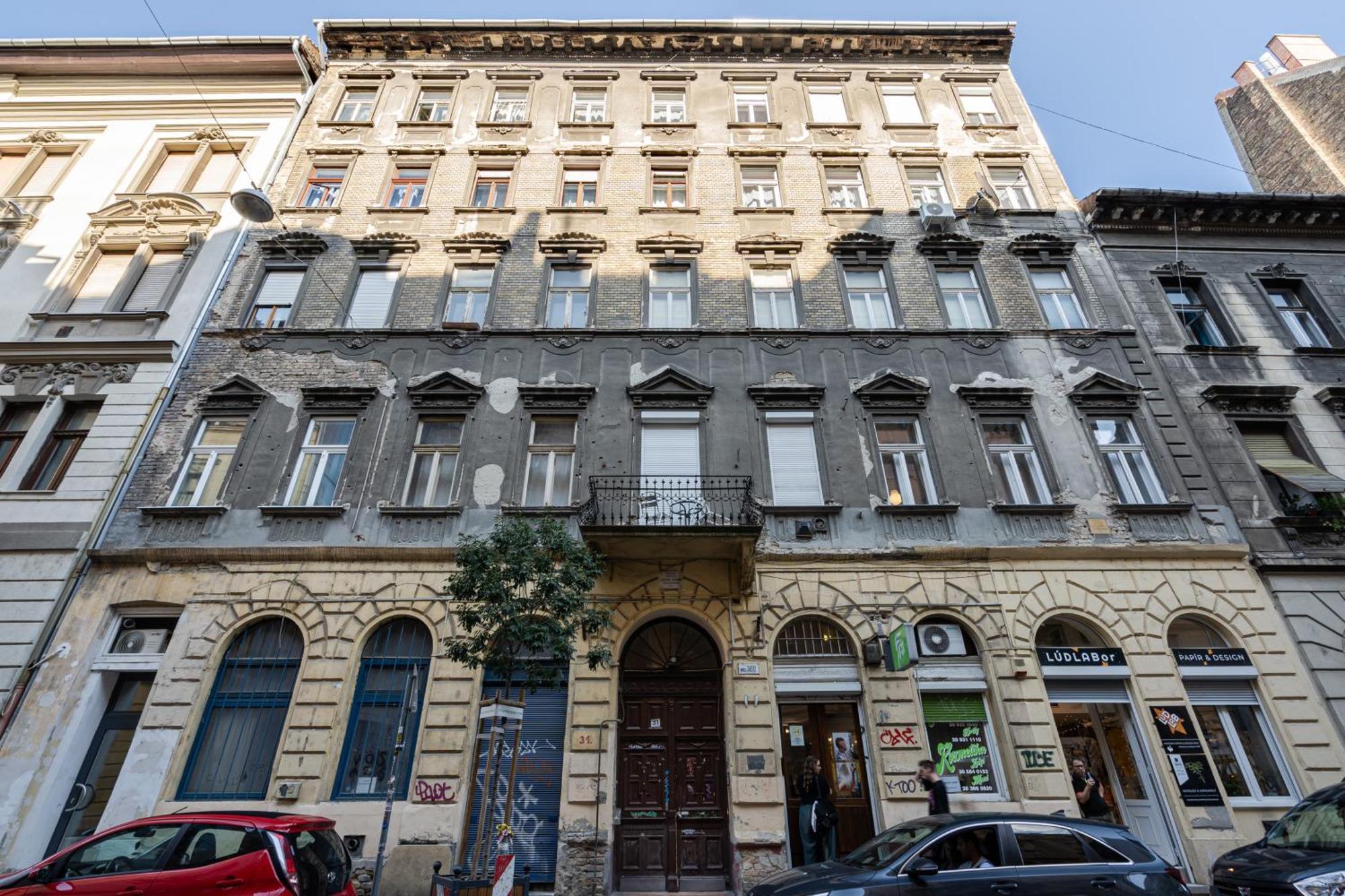 Kl31 - Urban Escape - Prime Location - Klauzal Square By Bqa Appartement Boedapest Buitenkant foto