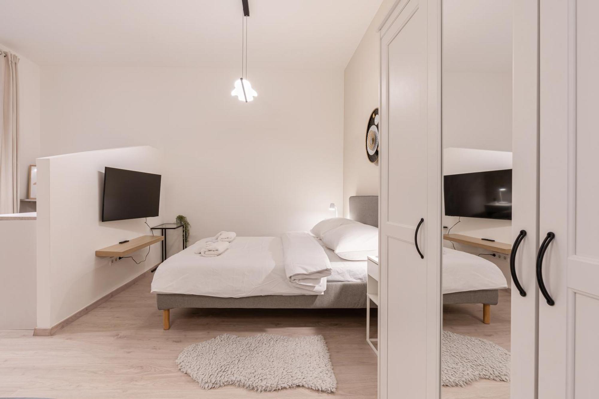 Kl31 - Urban Escape - Prime Location - Klauzal Square By Bqa Appartement Boedapest Buitenkant foto