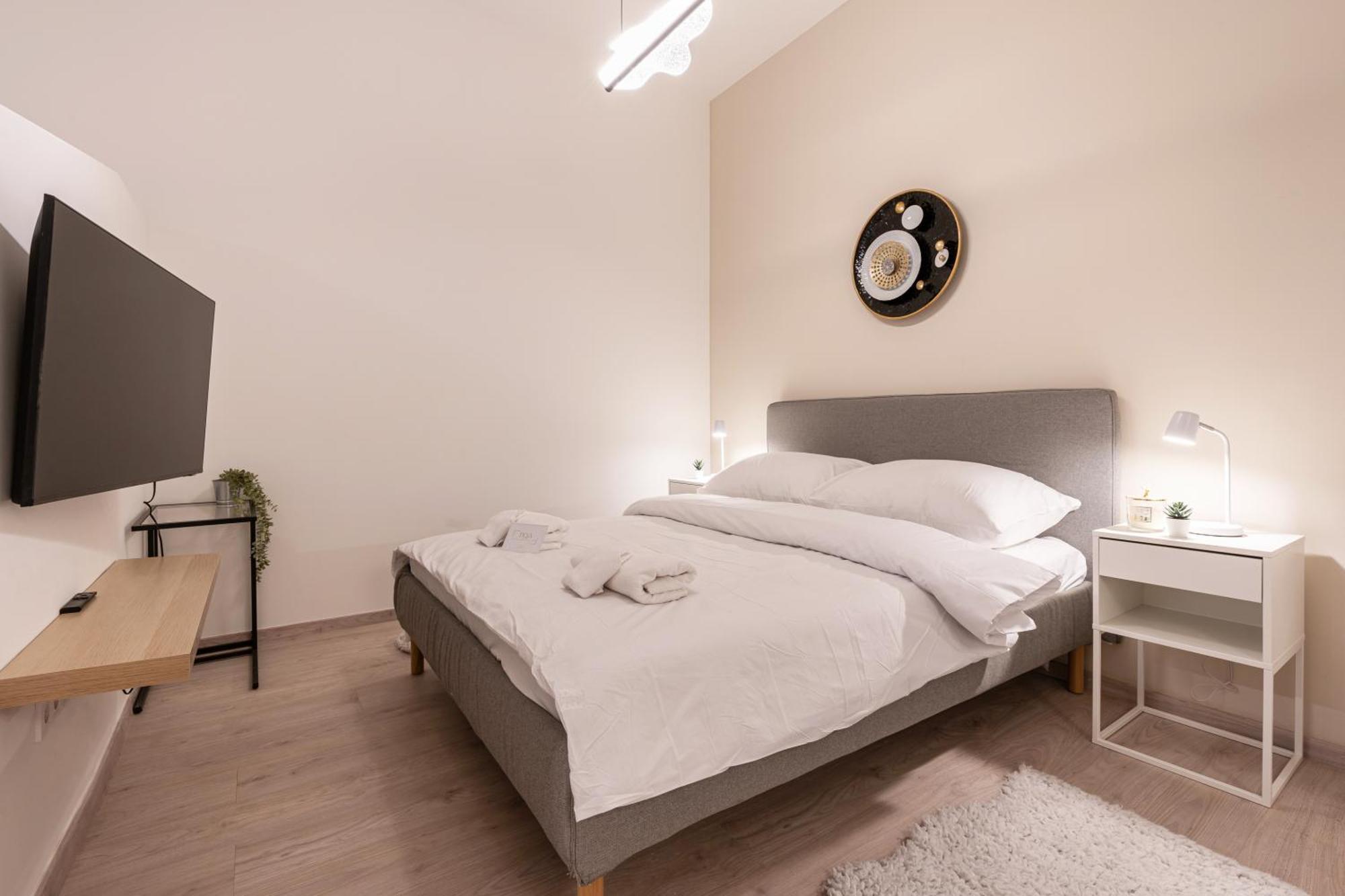 Kl31 - Urban Escape - Prime Location - Klauzal Square By Bqa Appartement Boedapest Buitenkant foto